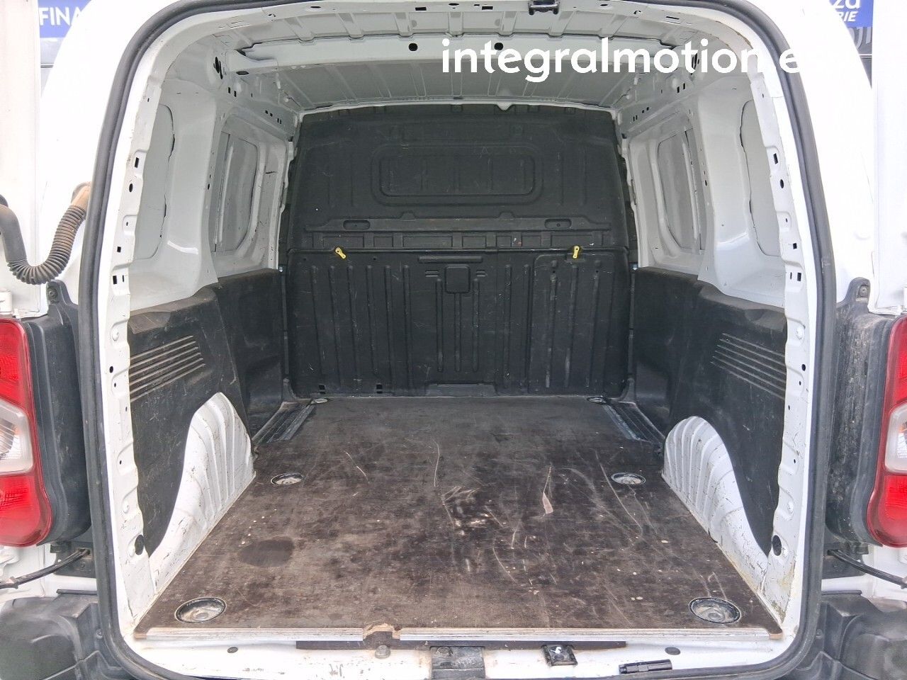 Opel Combo Cargo FURGON 1.5TD S&S L  3PZS - foto 6