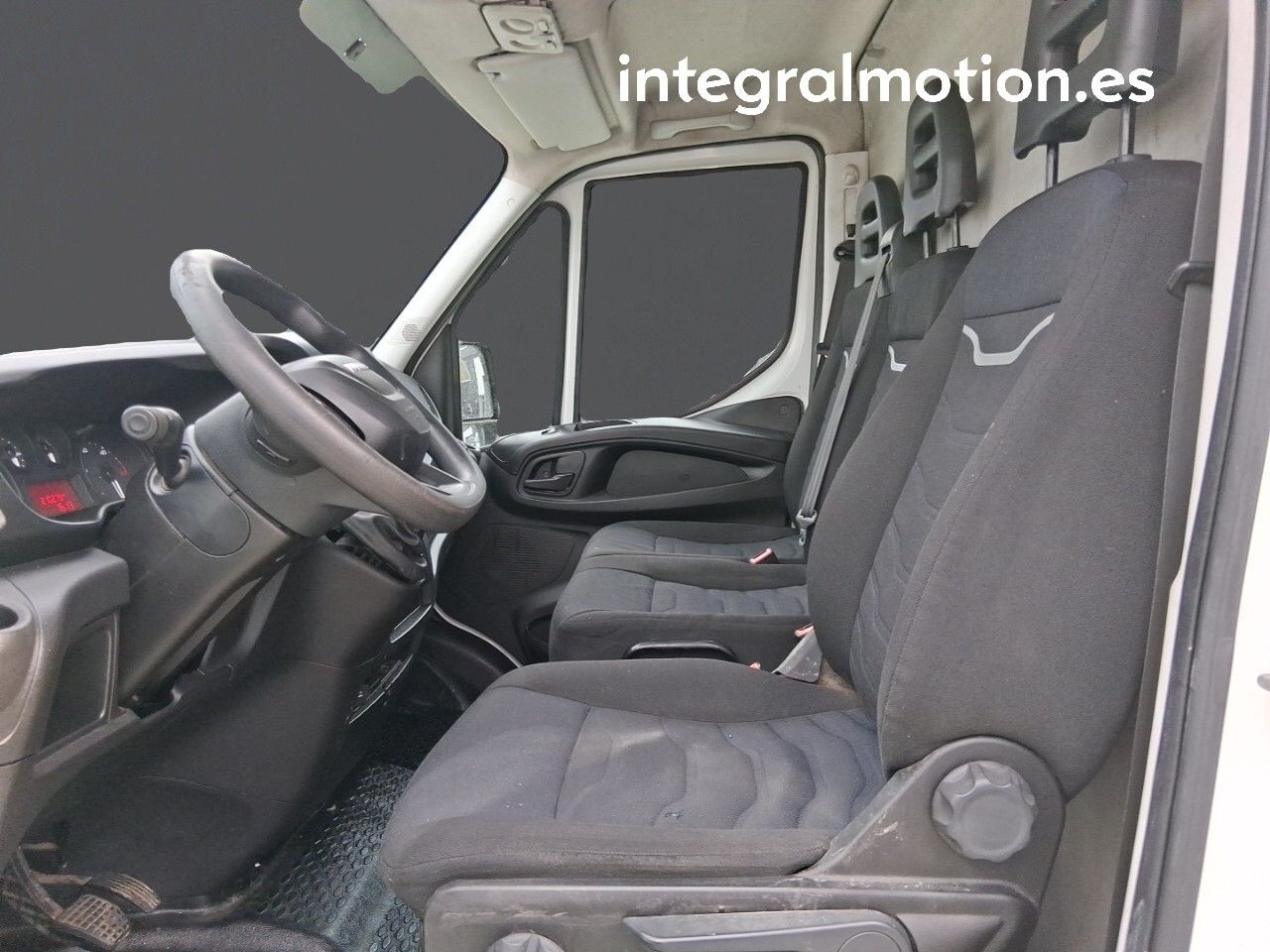 Iveco Daily FURGON 35S16 L4H3 2.3 156CV - foto 6