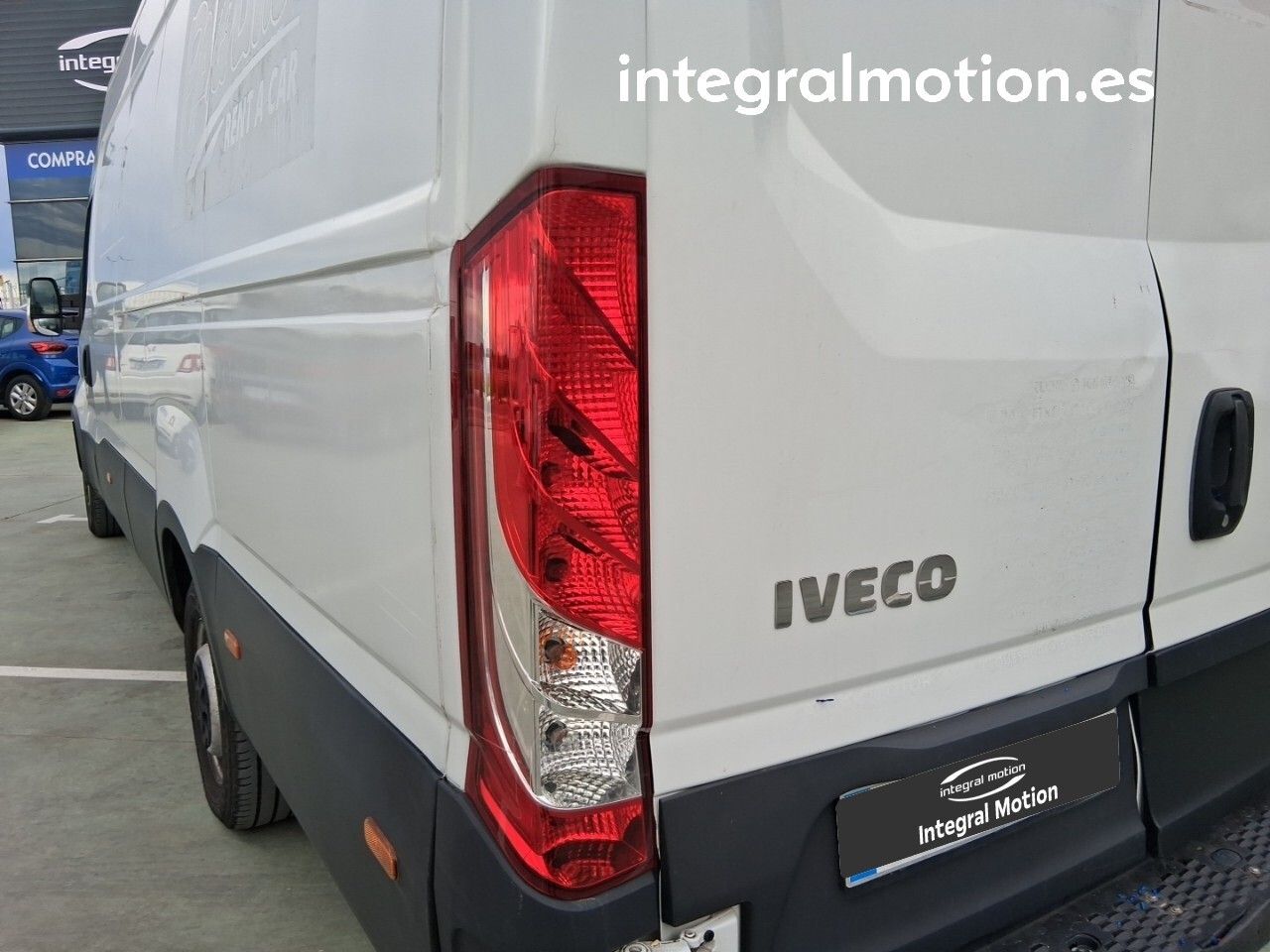 Iveco Daily FURGON 35S16 L4H3 2.3 156CV - foto 19