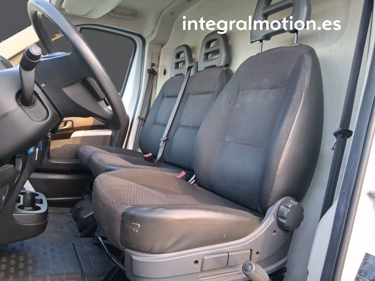 Peugeot Boxer FURGON 2.2BLUE HDI 435 L4H2 - foto 7