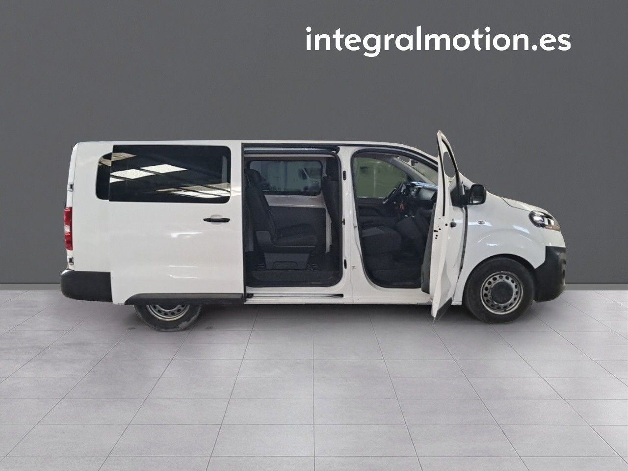 Opel Vivaro 2.0 CDTI SS L1 Combi 9 - foto 16