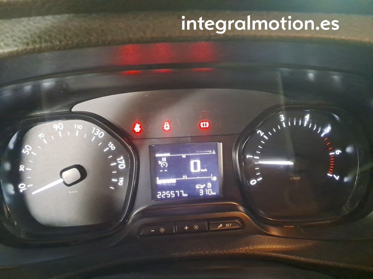 Opel Vivaro 2.0 CDTI SS L1 Combi 9 - foto 9