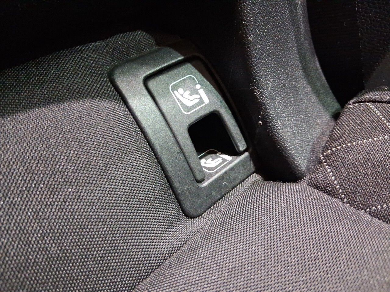 Skoda Karoq 1.6 TDI 85kW (115CV) Ambition - foto 23