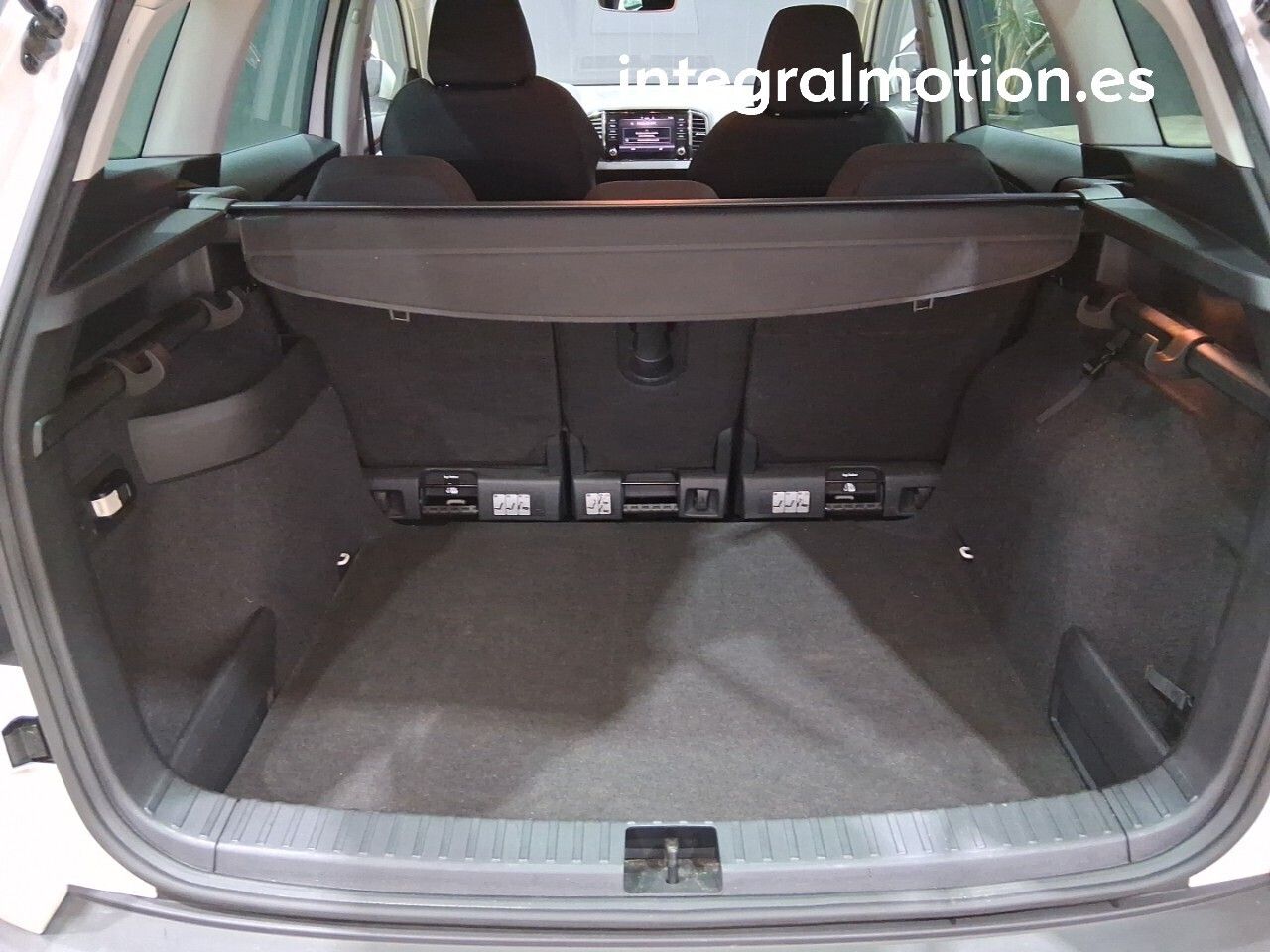 Skoda Karoq 1.6 TDI 85kW (115CV) Ambition - foto 30