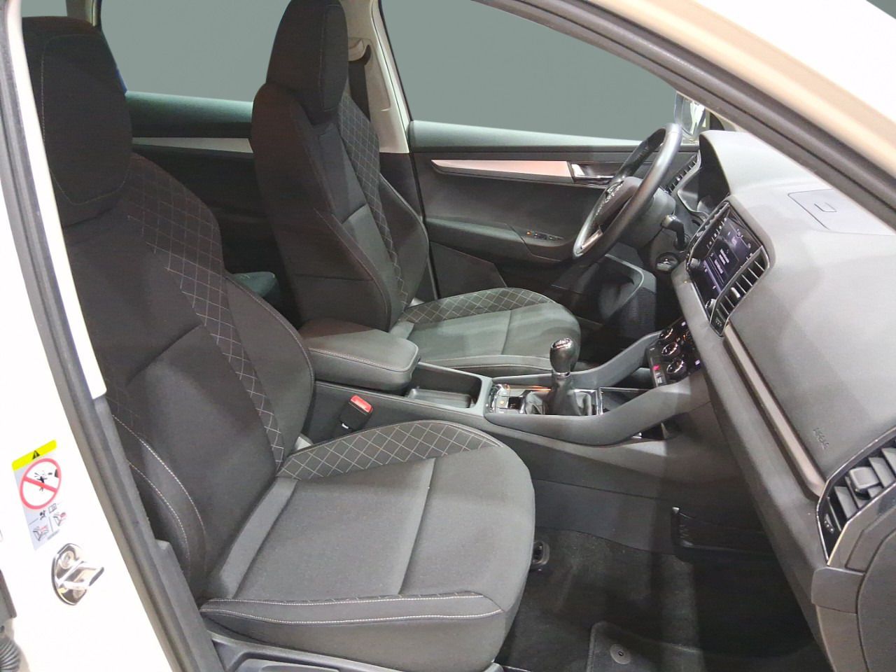 Skoda Karoq 1.6 TDI 85kW (115CV) Ambition - foto 9