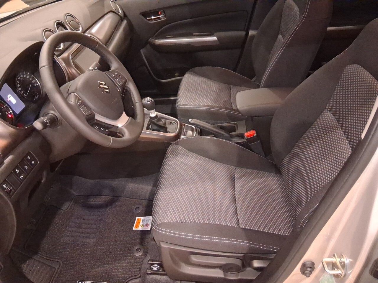 Suzuki SCross 1.4T S2 Mild Hybrid - foto 6