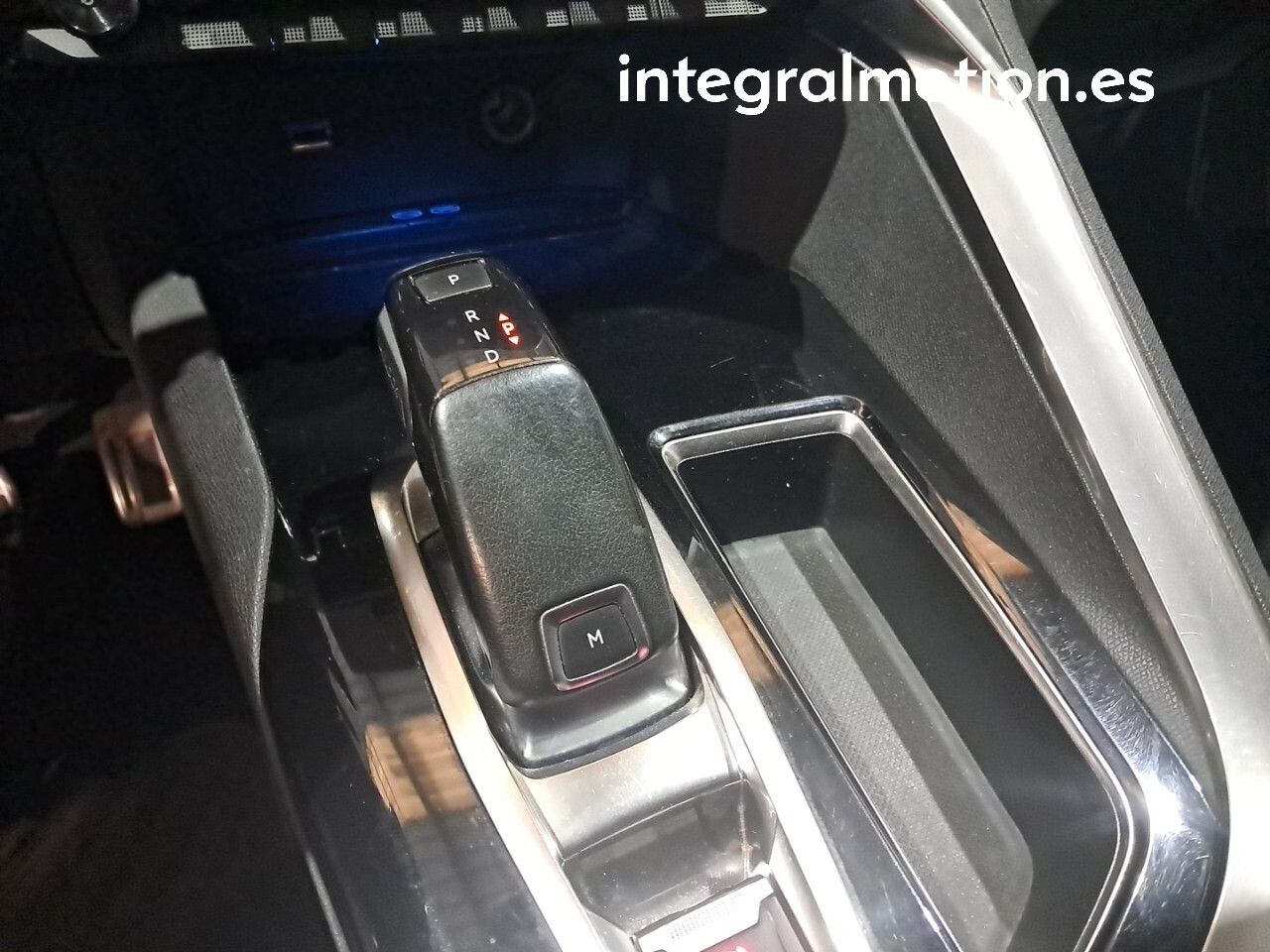 Peugeot 3008 Allure BlueHDi 96kW (130CV) S&S EAT8 - foto 18