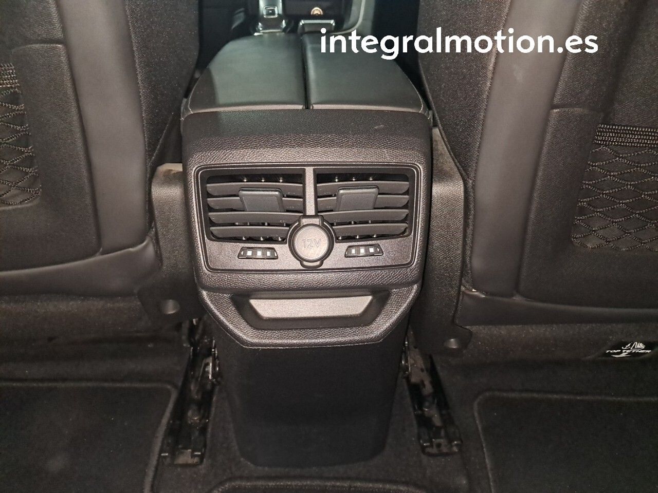 Peugeot 3008 Allure BlueHDi 96kW (130CV) S&S EAT8 - foto 21