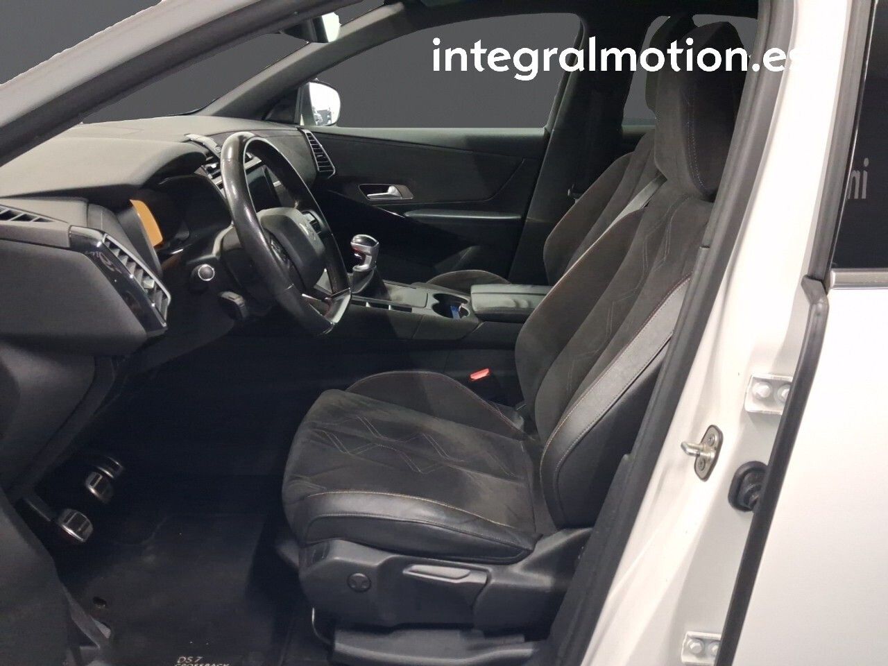 DS DS 7 BlueHDi 96kW (130CV) PERFORMANCE LINE - foto 6