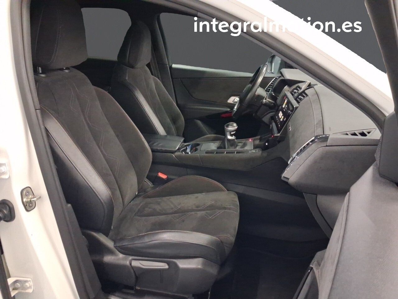 DS DS 7 BlueHDi 96kW (130CV) PERFORMANCE LINE - foto 9