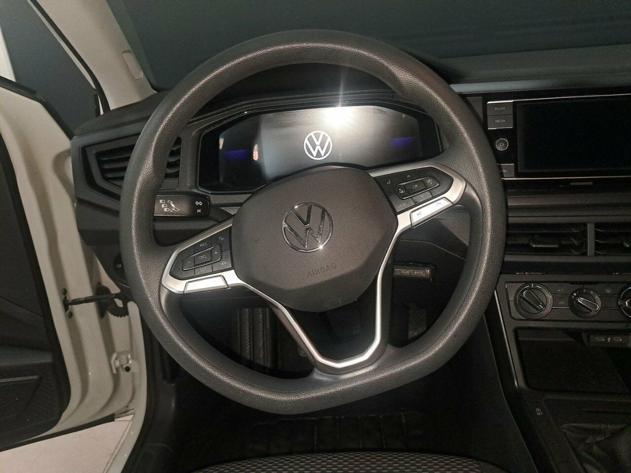 Volkswagen Taigo Life 1.0 TSI 70kW (95CV) - foto 11