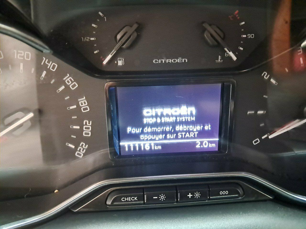 Citroën C3 Aircross BlueHDi 73kW (100CV) S&S SHINE - foto 8