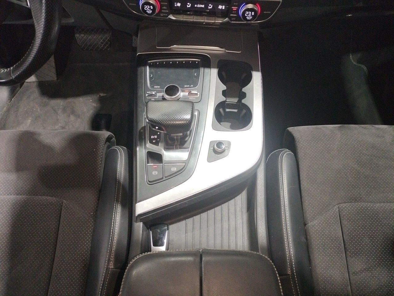 Audi Q7 3.0 TDI 272CV quattro tiptronic - foto 22