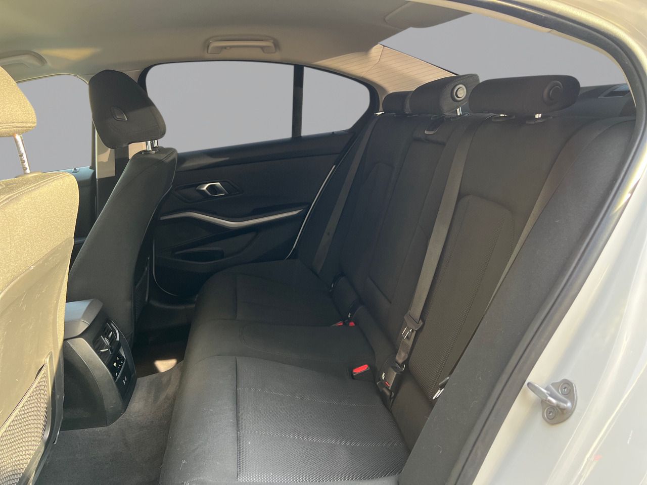 BMW Serie 3 318d Auto. - foto 10