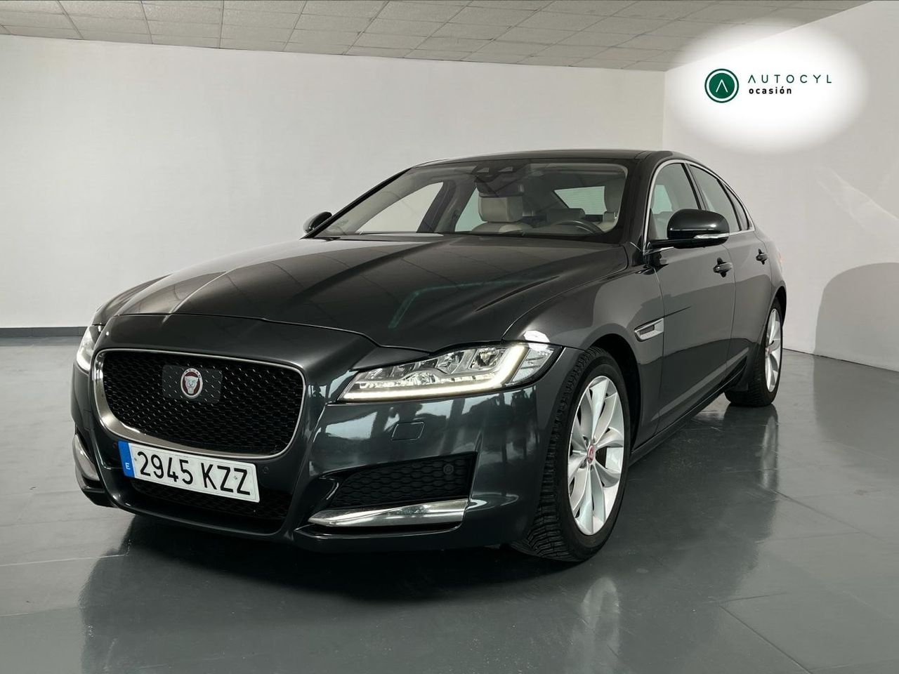 jaguar xf 2017 /