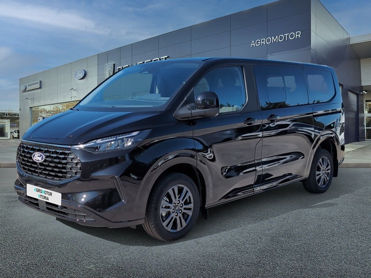 Ford Tourneo Custom 2.0 EcoBlue 125kW L1 Titanium Auto