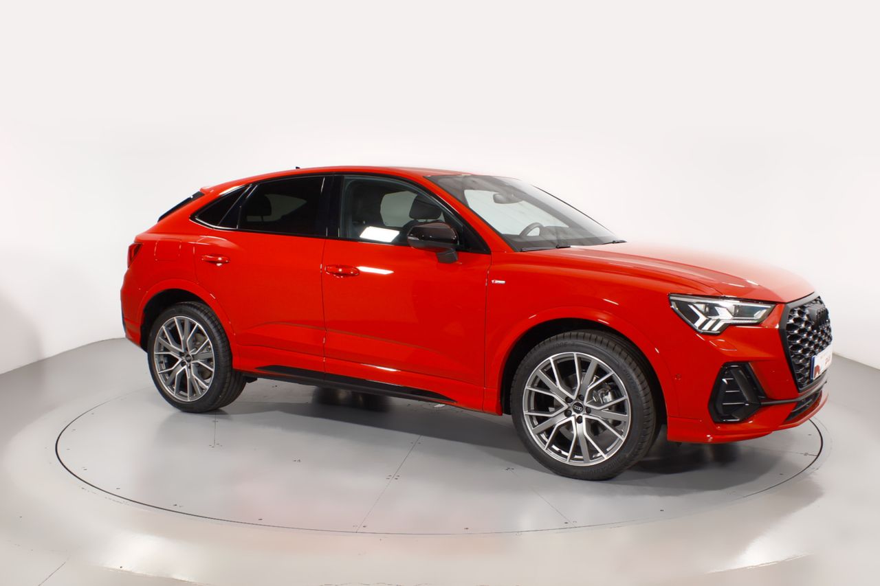 Audi Q3 35 TDI S TRONIC BLACK LINE - foto 23