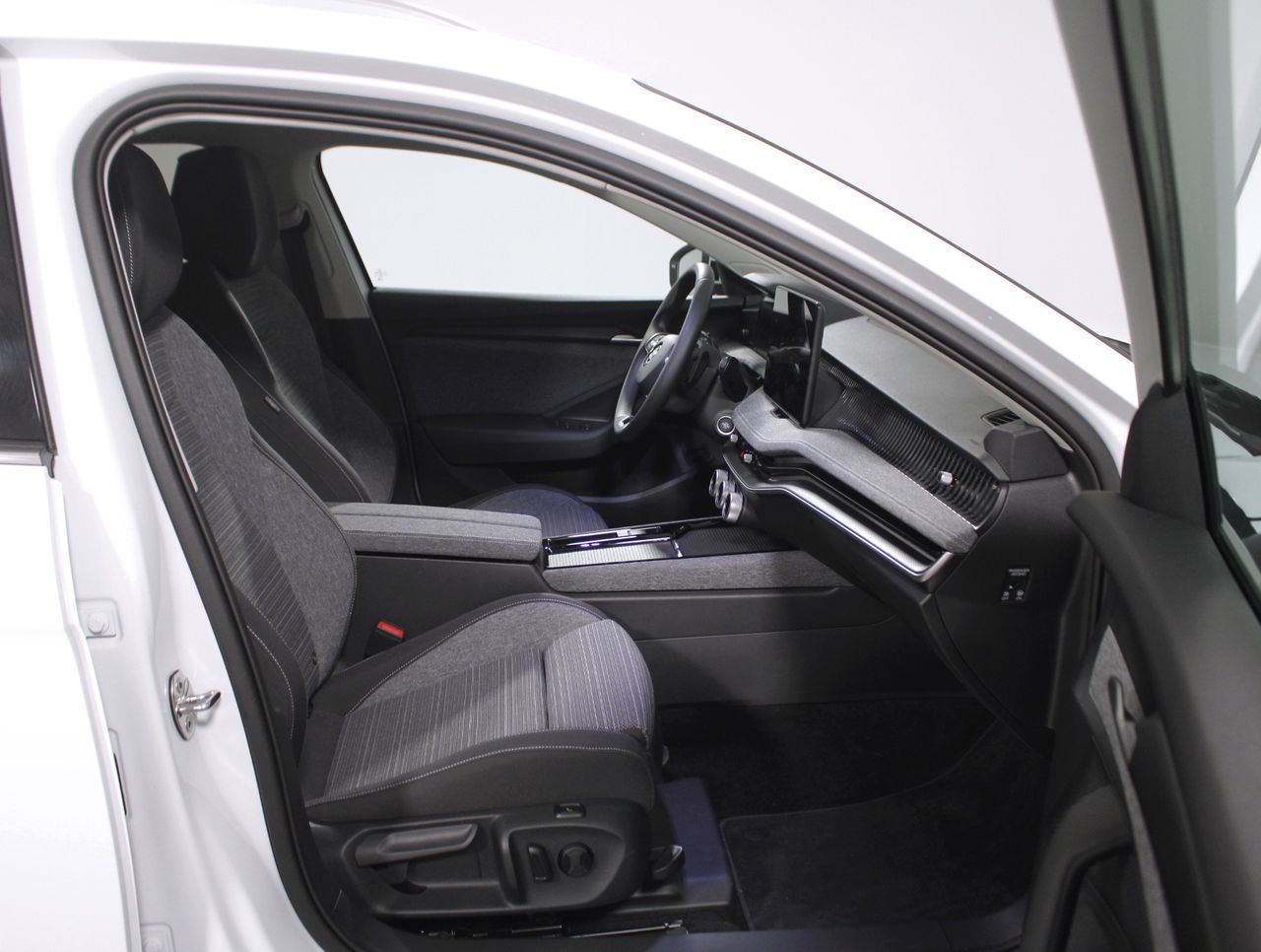 Skoda Superb COMBI SUPERB COMBI SELECTION 1,5 TSI M-HEV 110  - foto 5