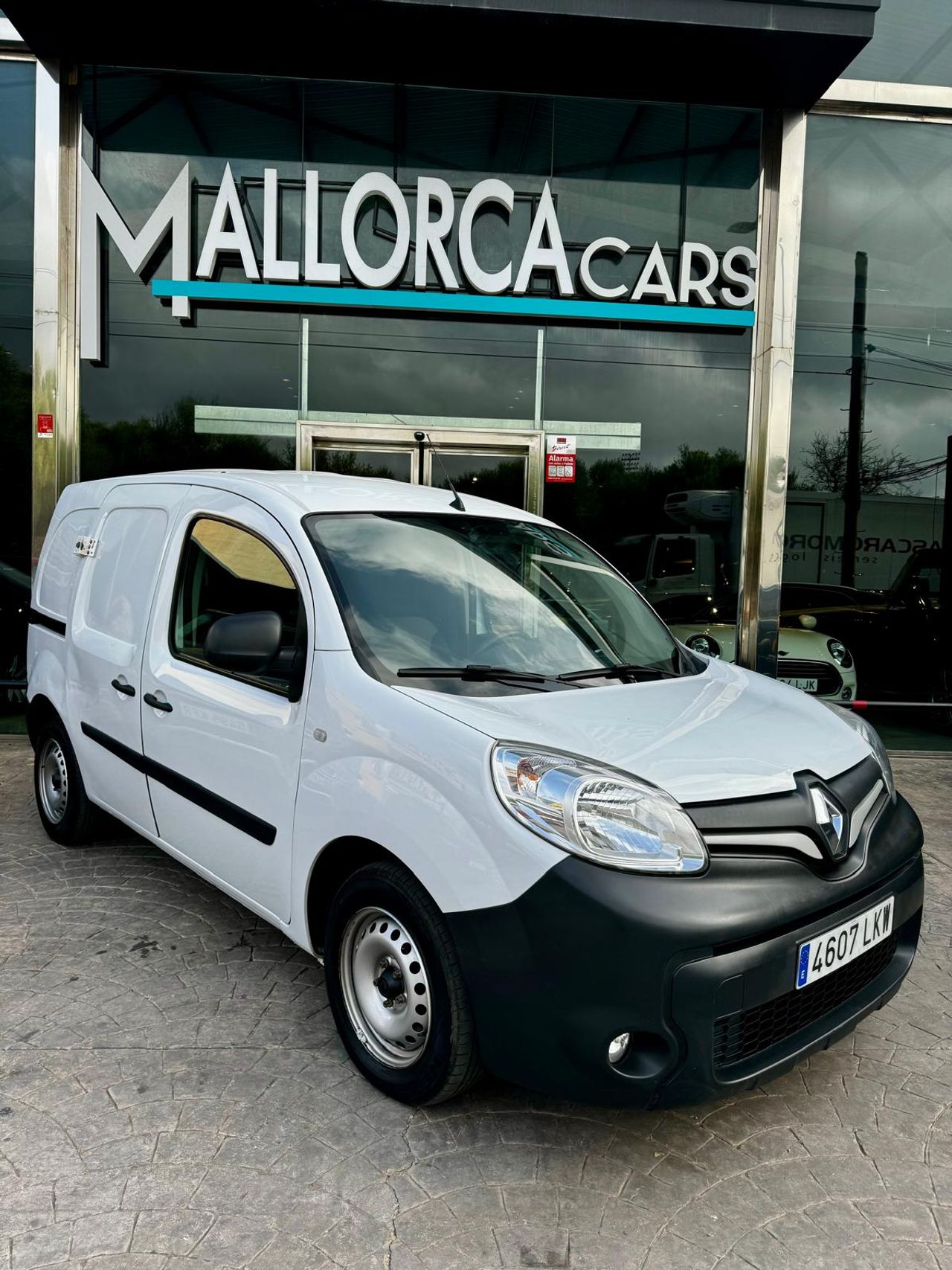 renault kangoo furgón 2020 /