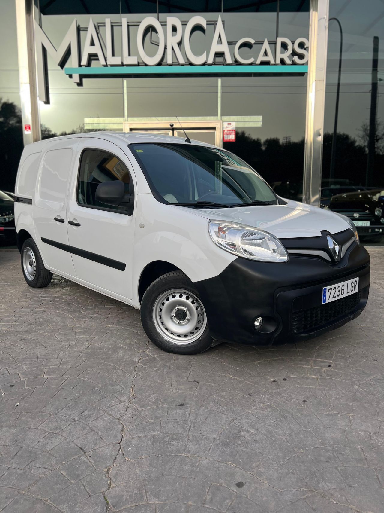 Renault kangoo con motor diesel  de segunda mano - renault kangoo combi 2020 /