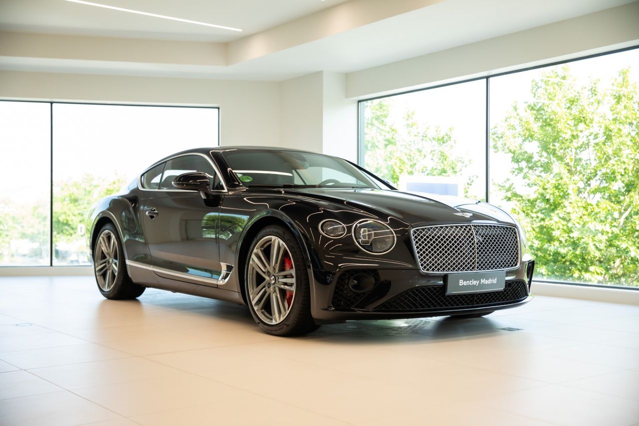 Foto bentley continental gt 2022 /
