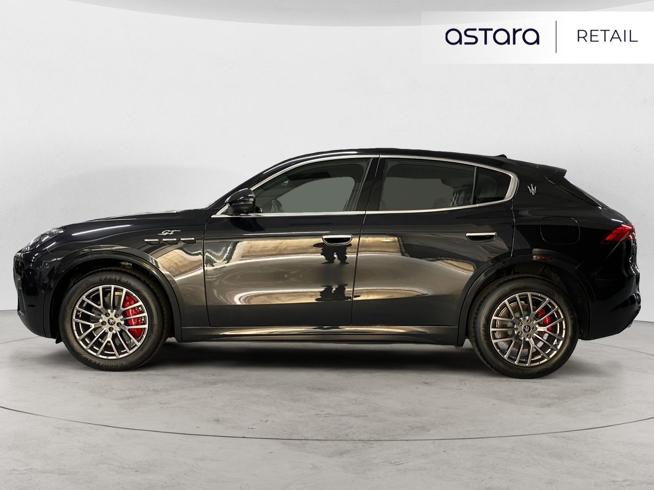 maserati grecale gt l4 mhev 300cv awd foto grande (2)