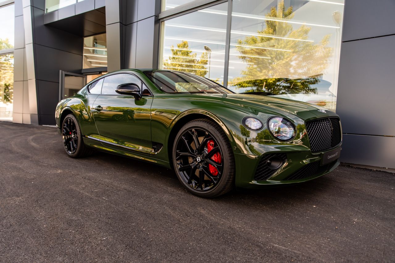 Foto bentley continental gt 2023 /