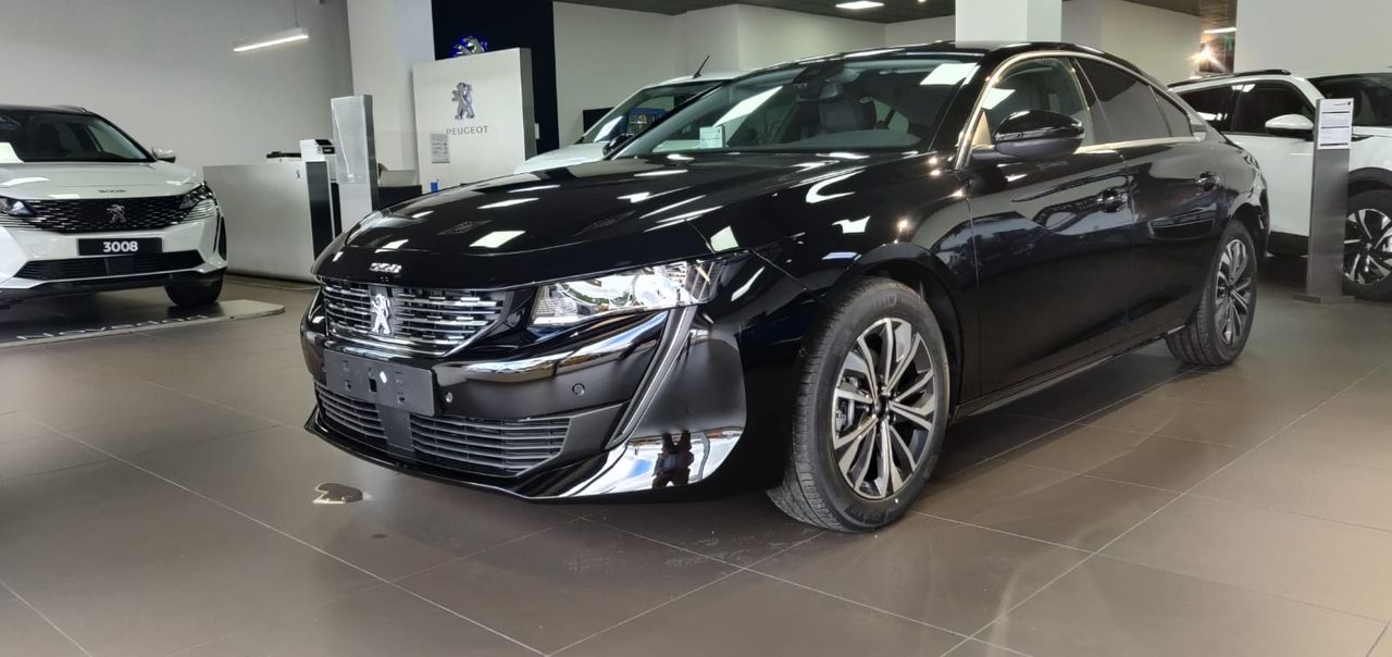 Foto peugeot 508 2025 /