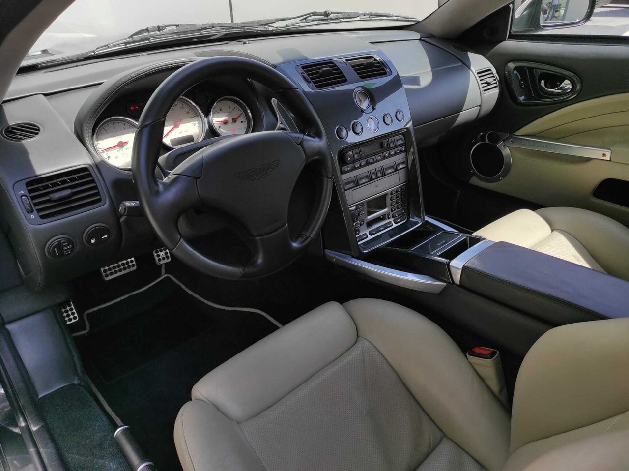 aston martin vanquish 2005 / foto grande (3)
