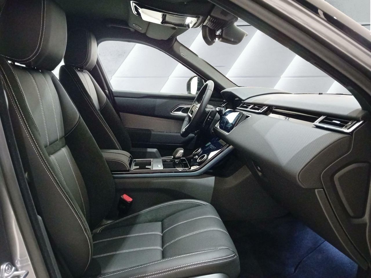 land-rover range rover velar 2024 / foto grande (3)