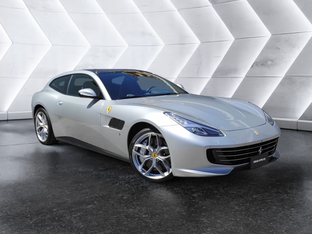 ferrari gtc4 2024 / foto grande (3)