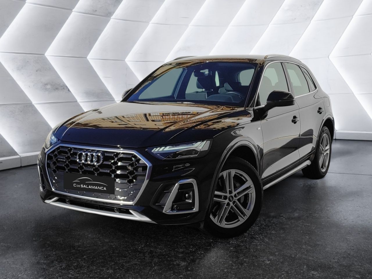 Servicio de recogida de muebles usados  de segunda mano - audi q5 2021 /