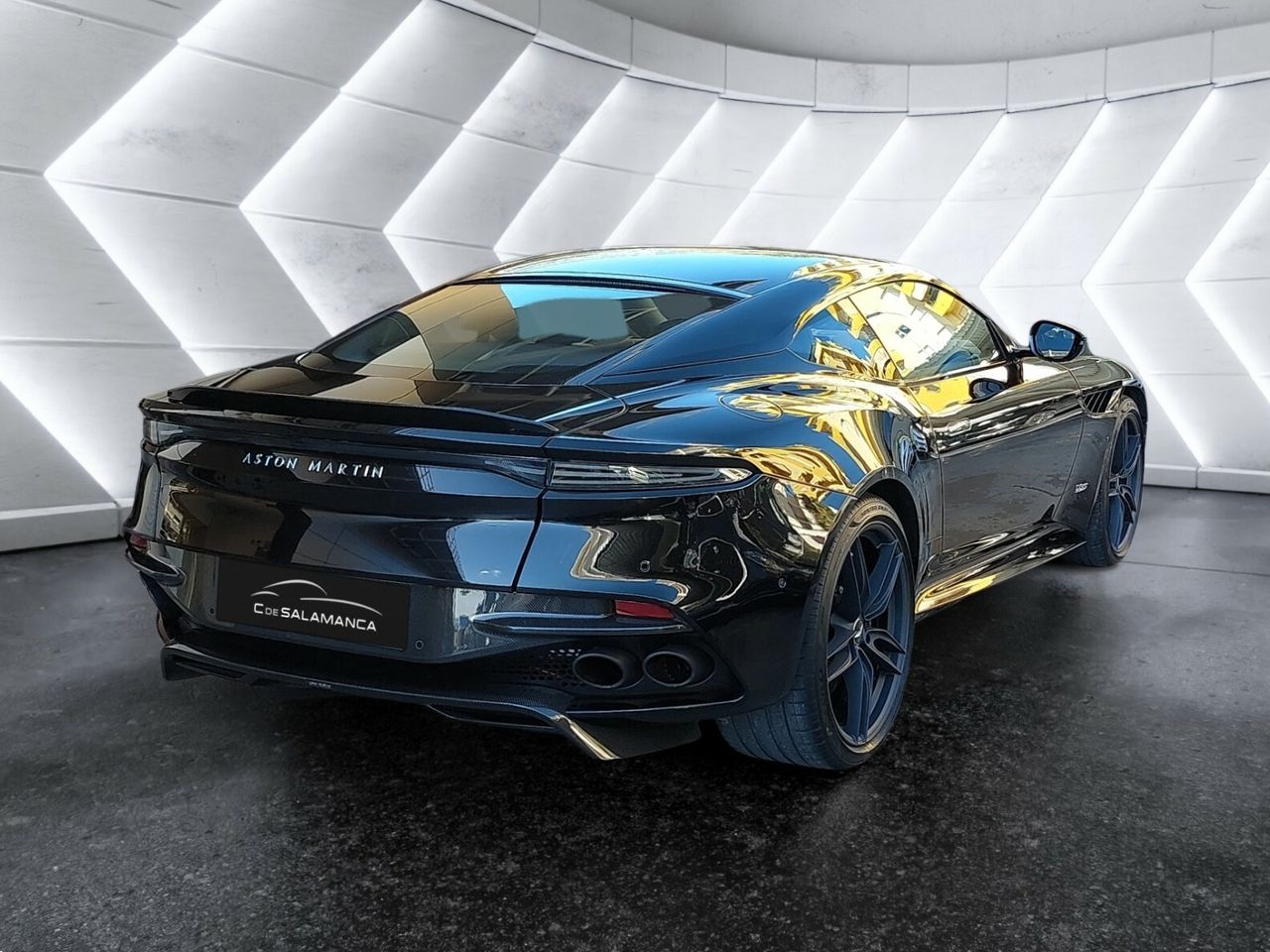 aston martin dbs 2022 / foto grande (3)