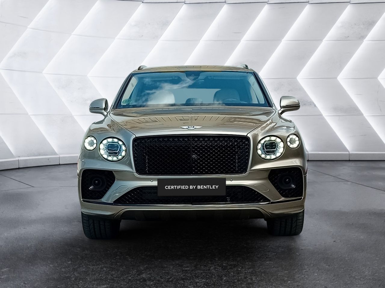 bentley bentayga 2024 / foto grande (2)