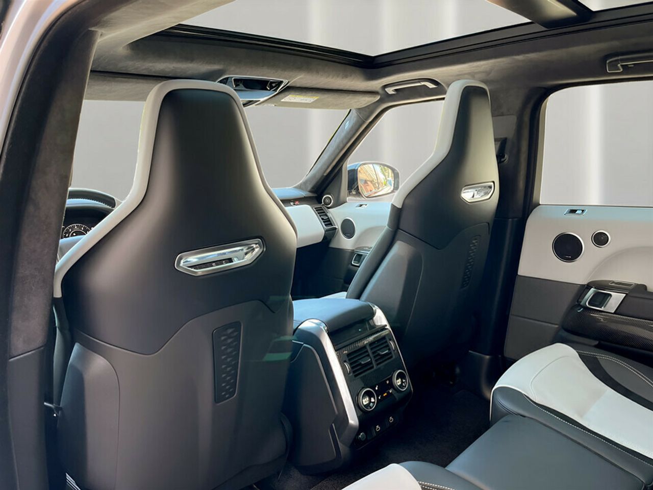 Land-Rover Range Rover Sport 5.0 V8 S/C 423kW (575CV) SVR - foto 36