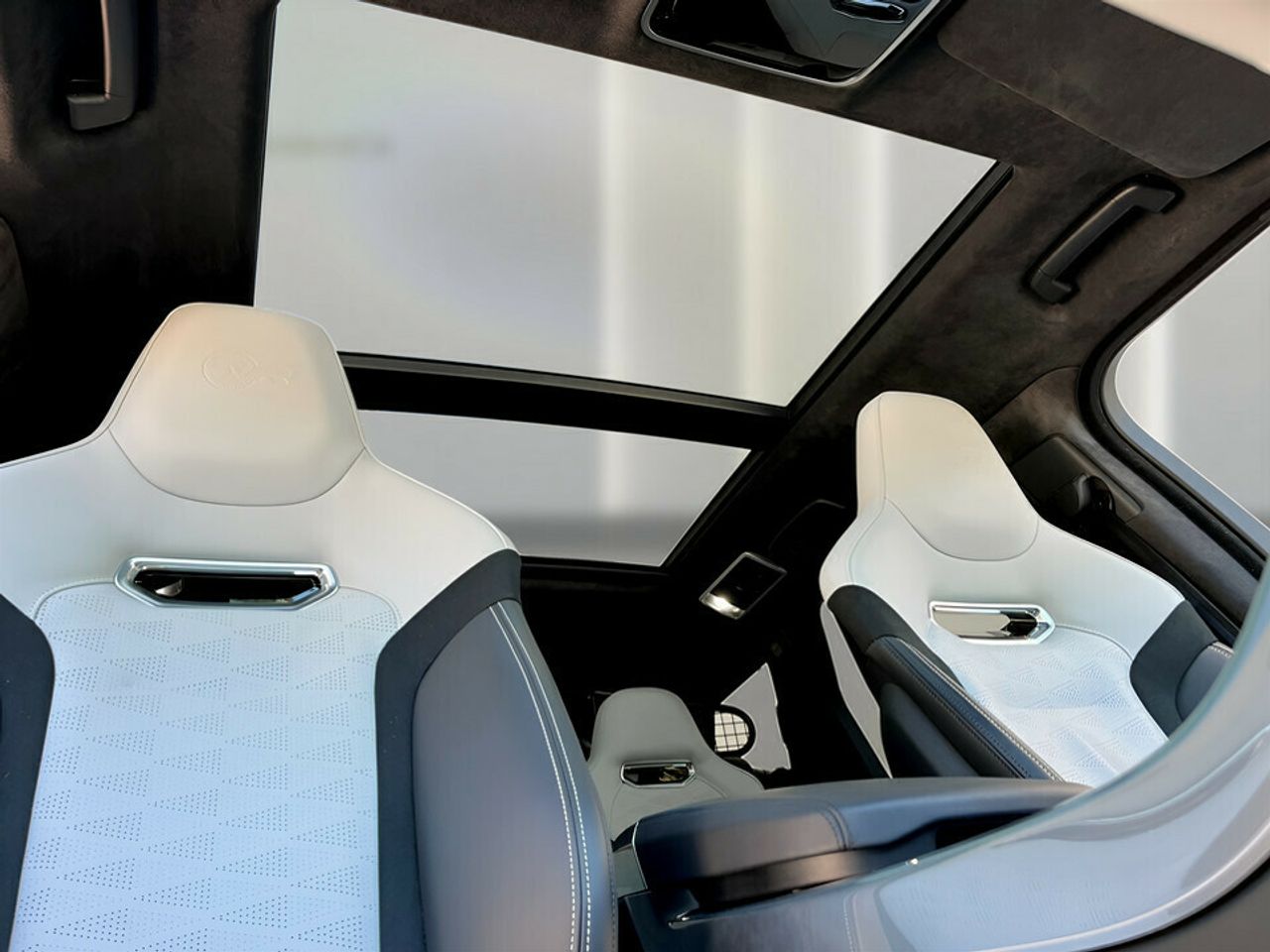 Land-Rover Range Rover Sport 5.0 V8 S/C 423kW (575CV) SVR - foto 41