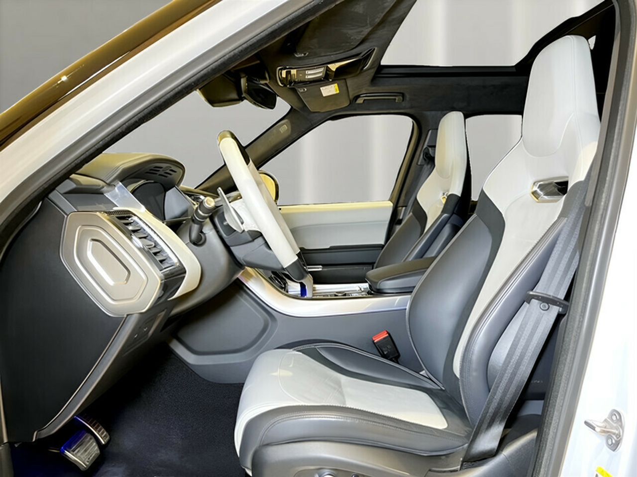 Land-Rover Range Rover Sport 5.0 V8 S/C 423kW (575CV) SVR - foto 9