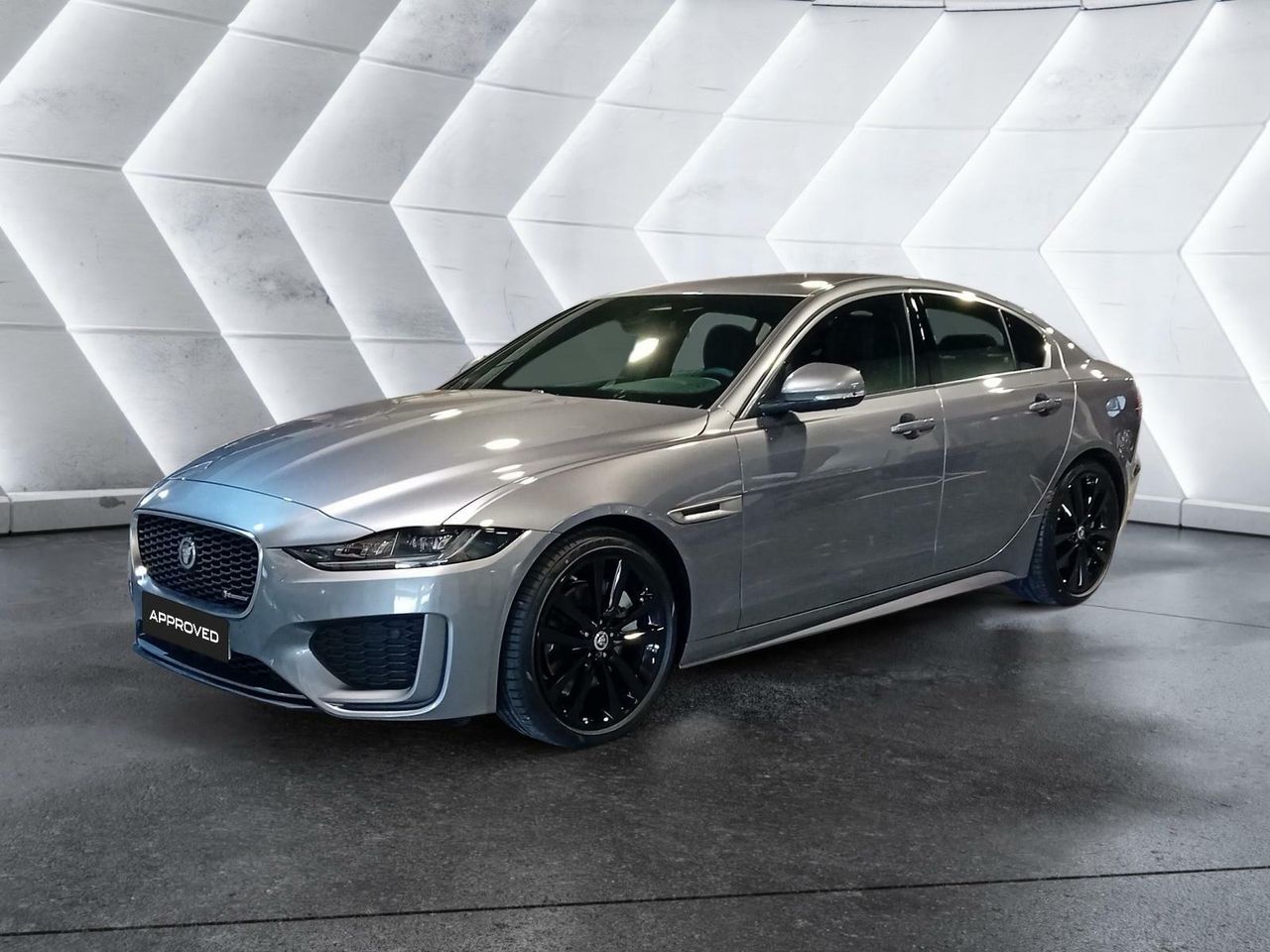 Foto jaguar xe 2024 /