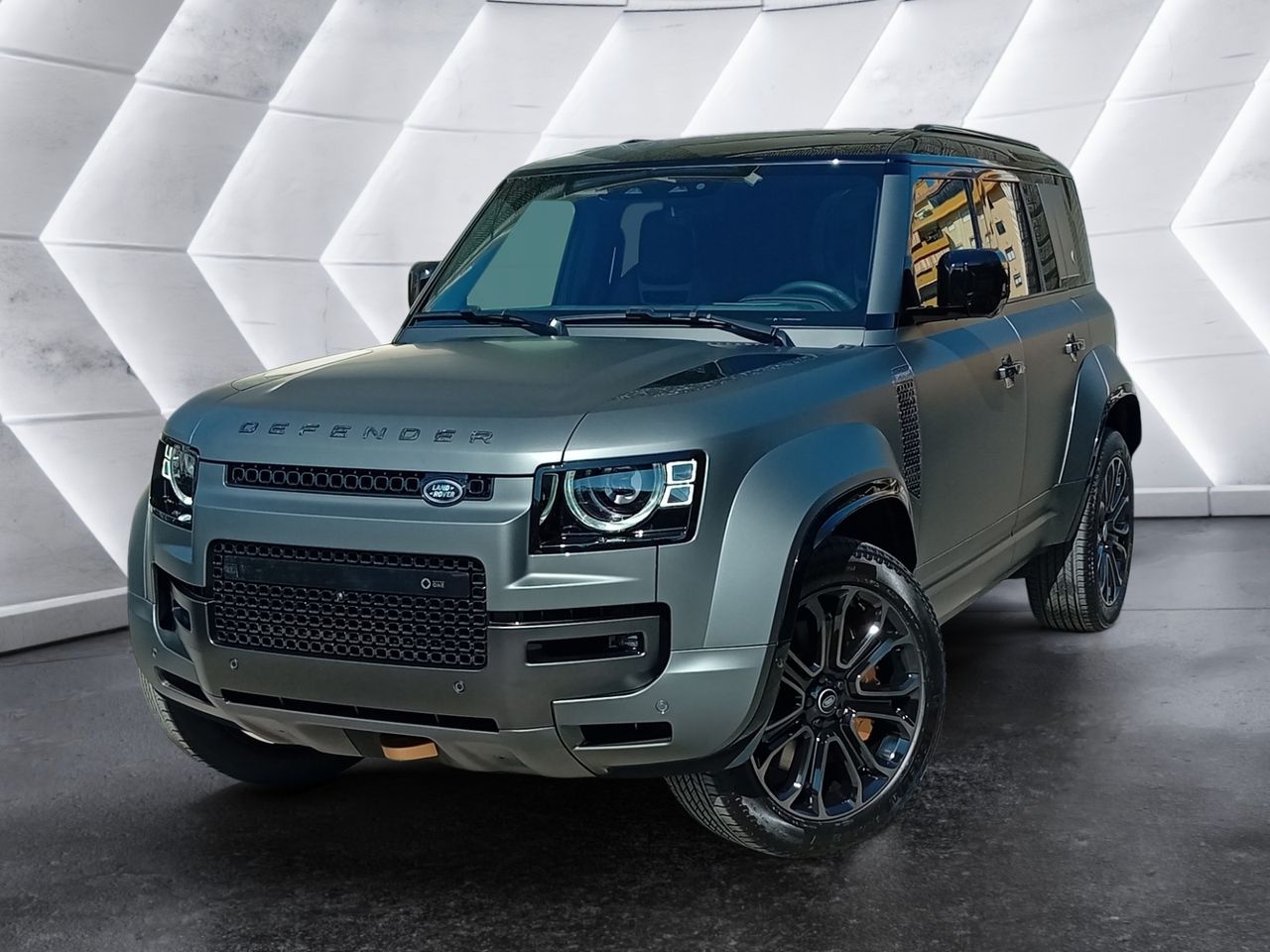 land-rover defender 2025 /