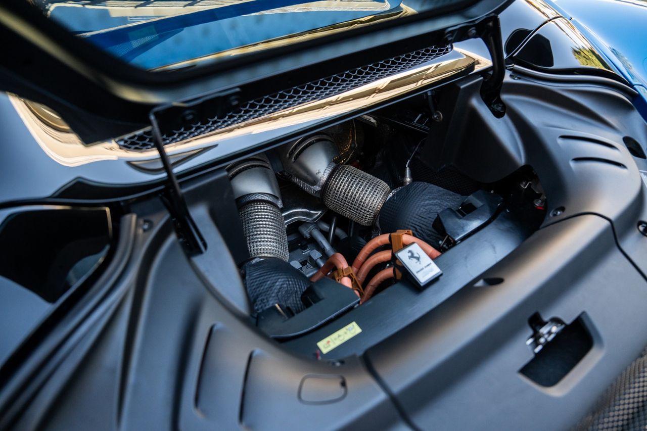 Ferrari 296 GTS - foto 14