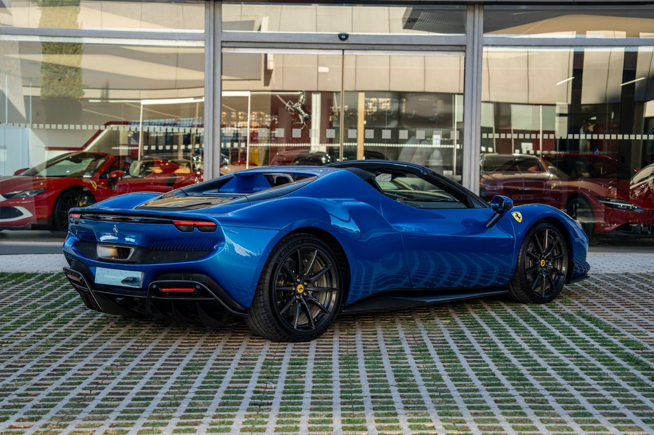 Ferrari 296 GTS - foto 3