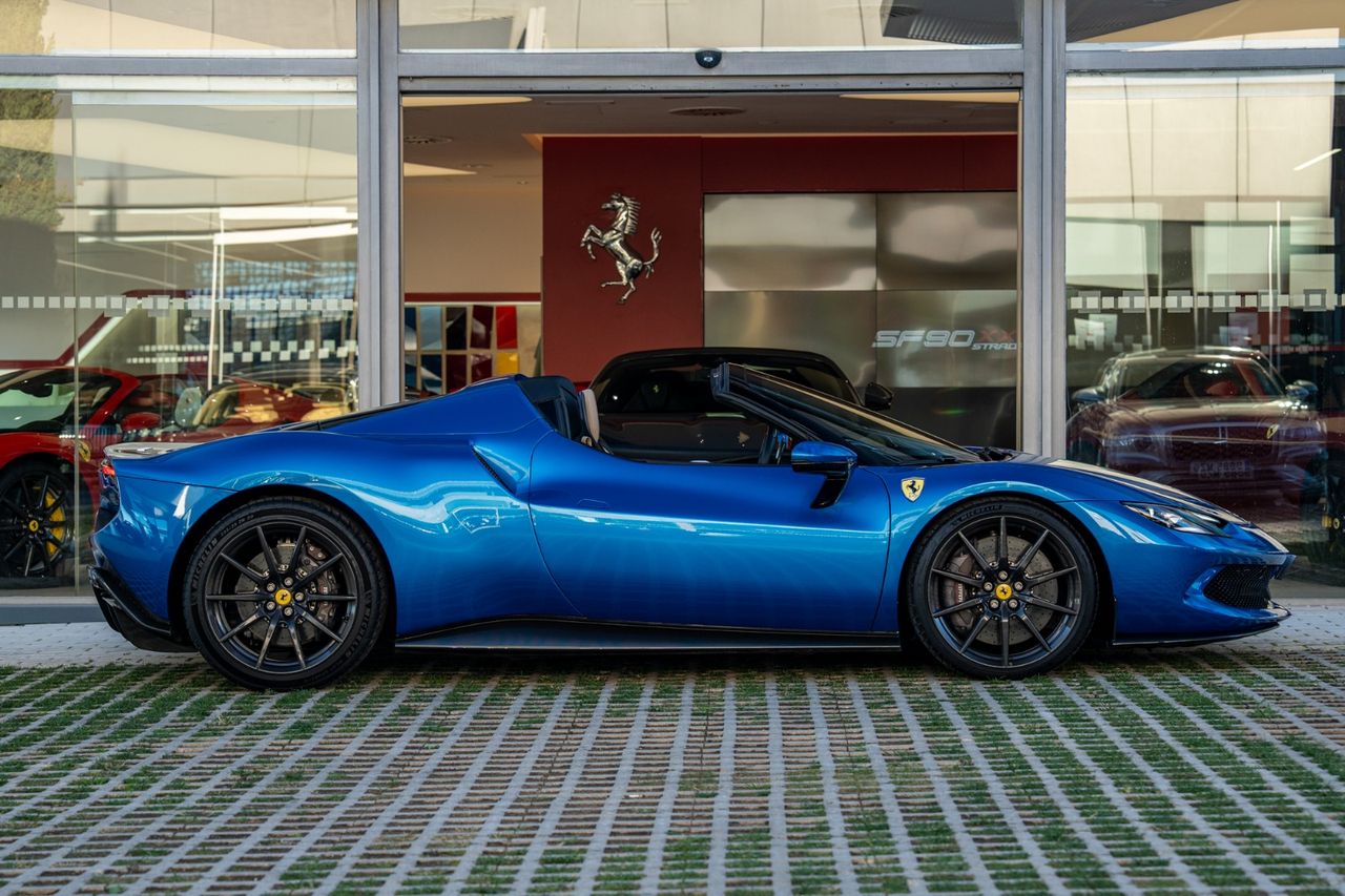 Ferrari 296 GTS - foto 6