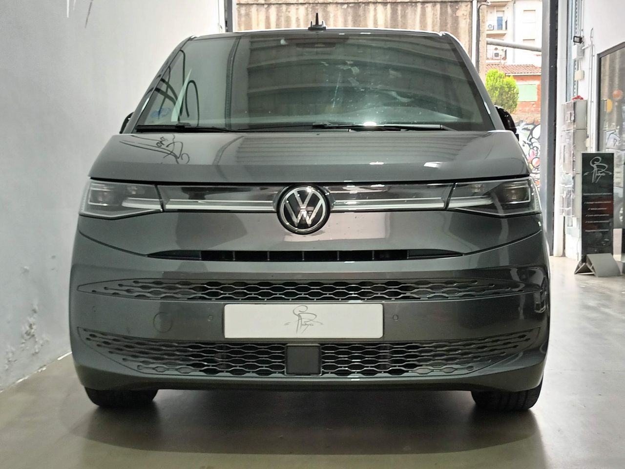 volkswagen multivan 2023 / foto grande (2)