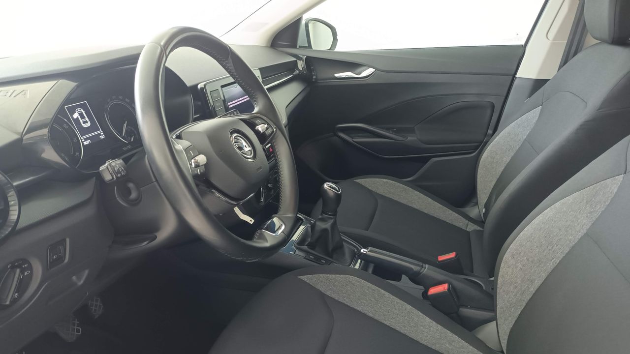 skoda fabia 2022 / foto grande (3)