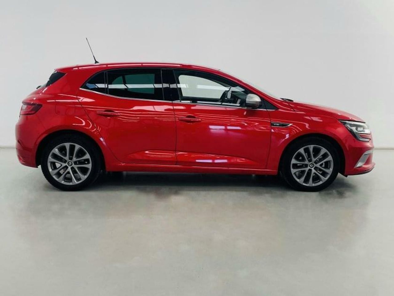 Foto renault megane 2019 /