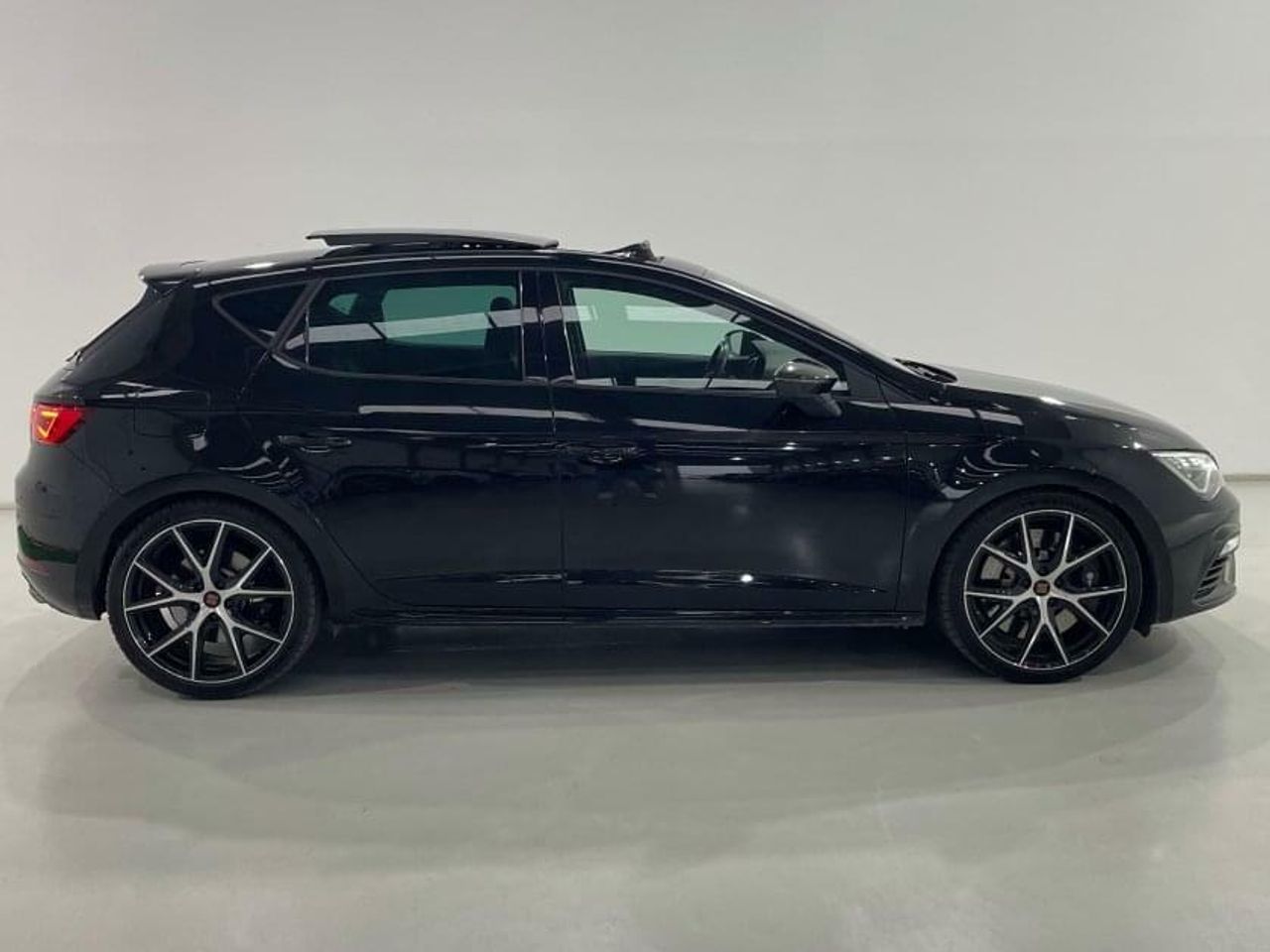 Descubre como  de segunda mano - seat leon 2019 /