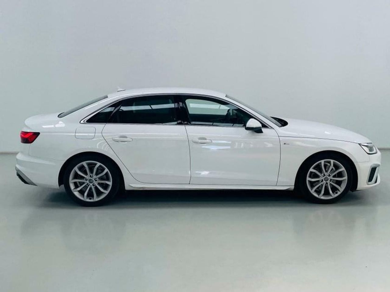 Foto audi a4 2019 /
