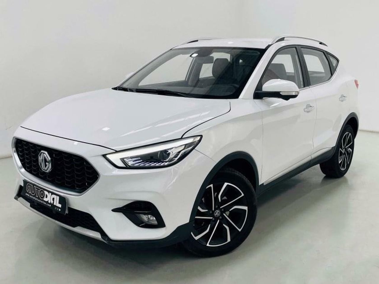 mg zs 2023 / foto grande (3)