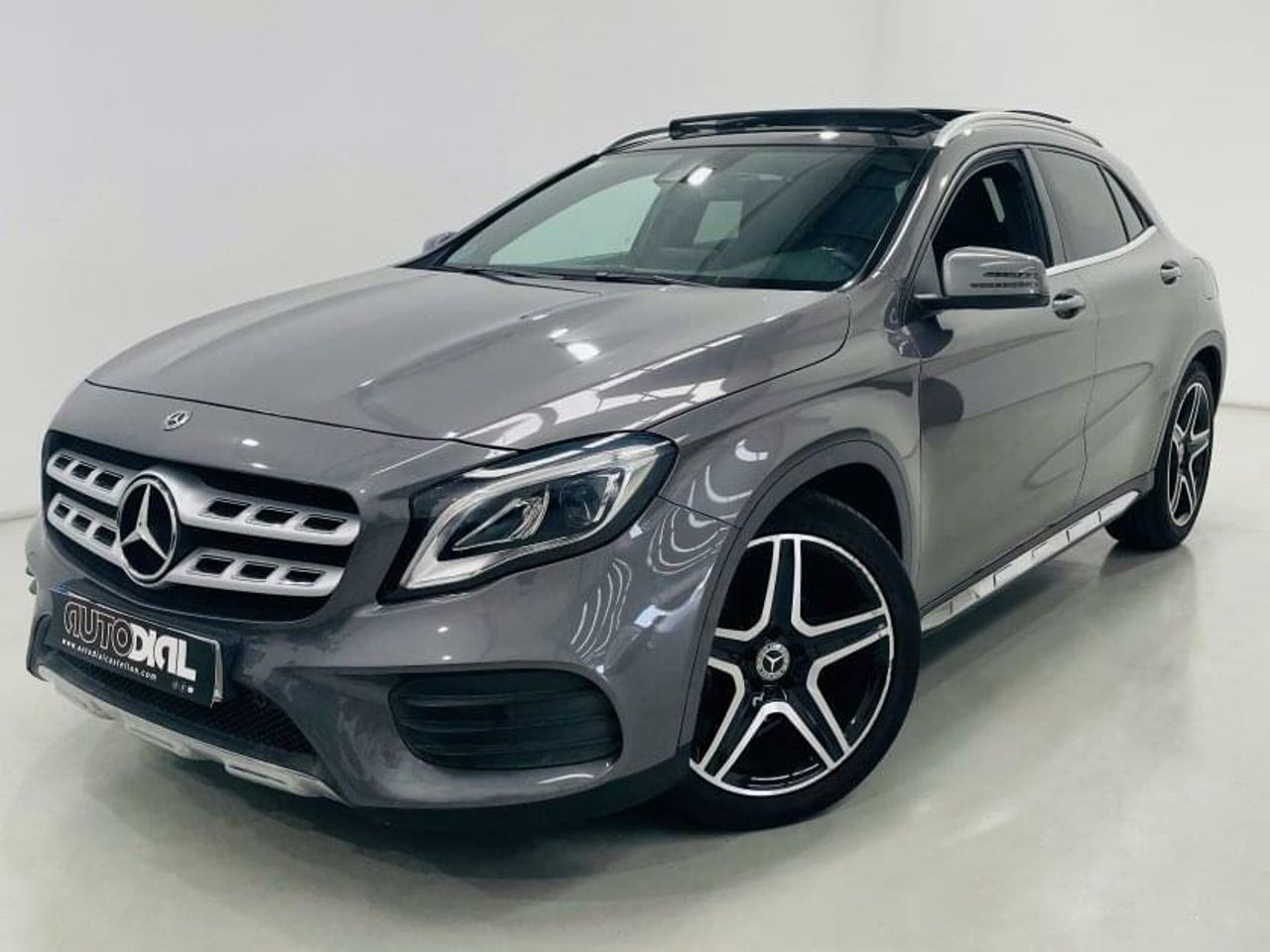 mercedes gla 2020 / foto grande (3)