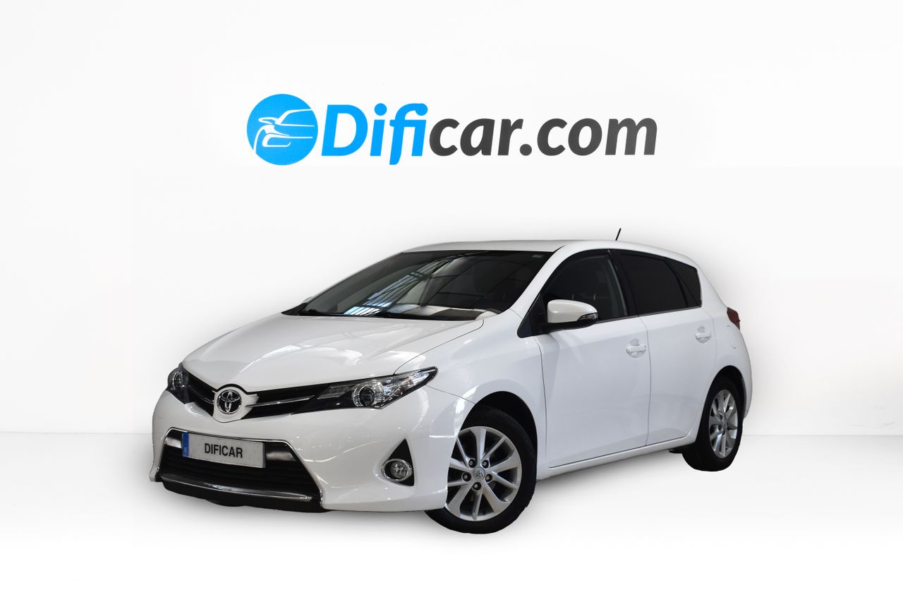 toyota auris 2013 /